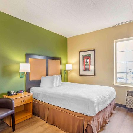Extended Stay America Select Suites - Chicago - Lombard - Oakbrook Oakbrook Terrace Exterior photo