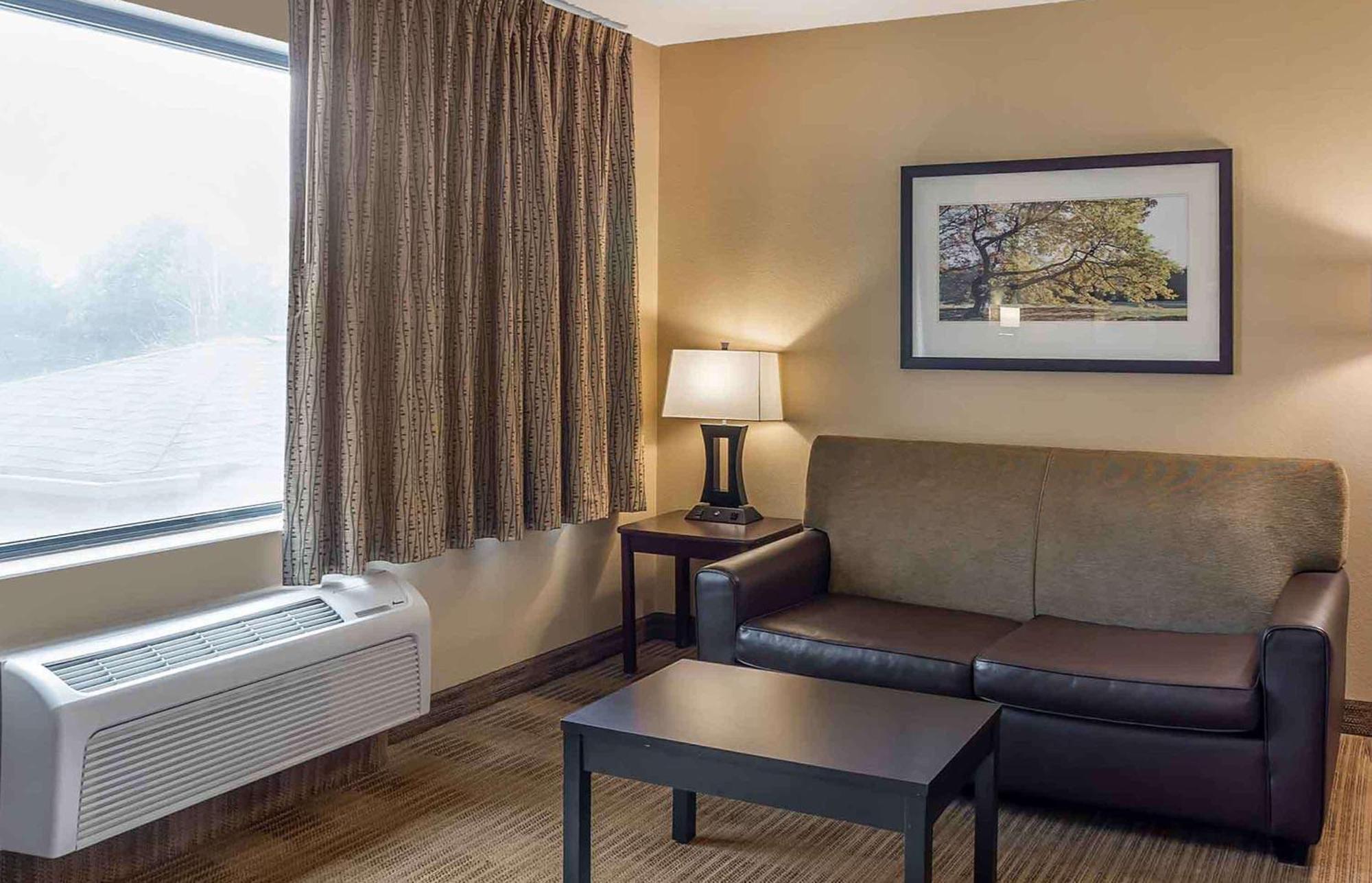 Extended Stay America Select Suites - Chicago - Lombard - Oakbrook Oakbrook Terrace Exterior photo