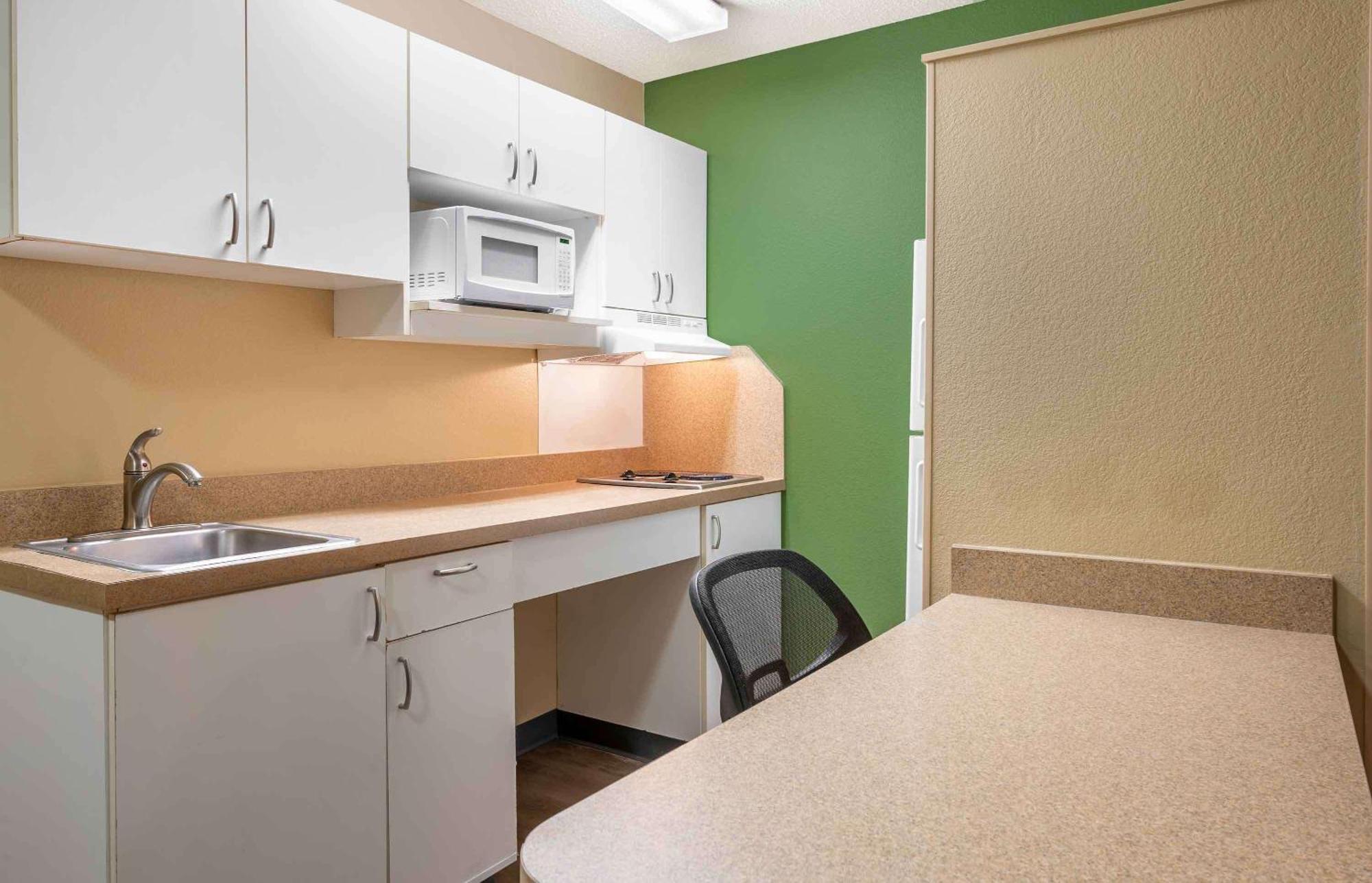 Extended Stay America Select Suites - Chicago - Lombard - Oakbrook Oakbrook Terrace Exterior photo