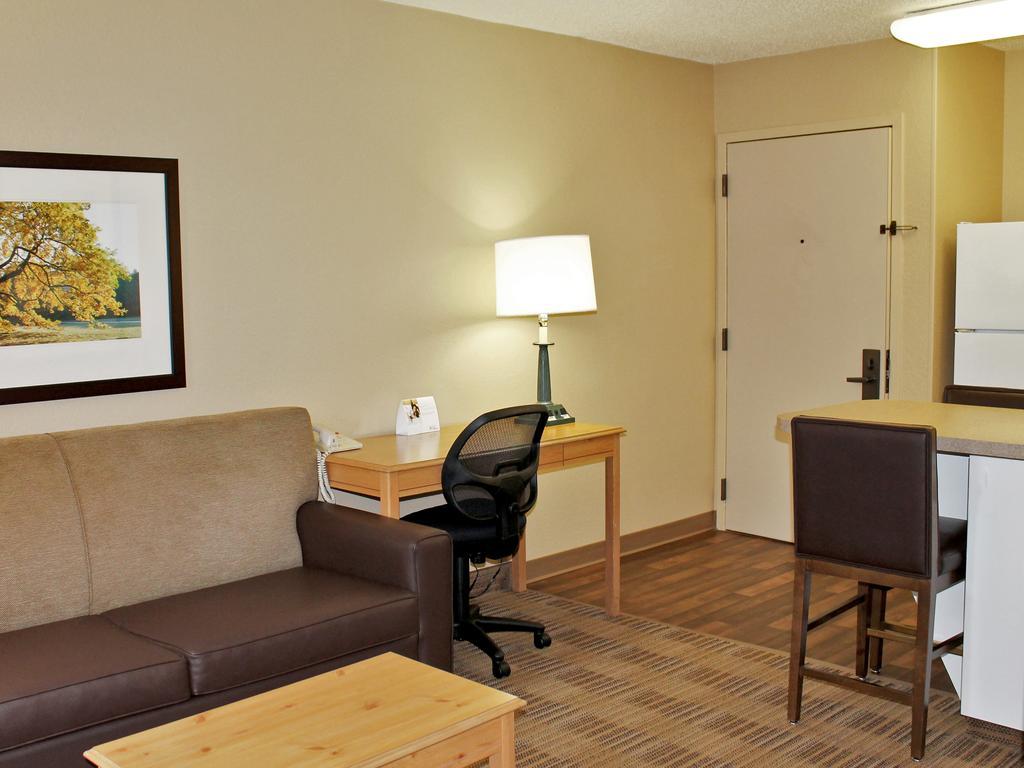 Extended Stay America Select Suites - Chicago - Lombard - Oakbrook Oakbrook Terrace Exterior photo